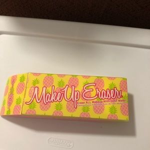 Make up Eraser Just add water